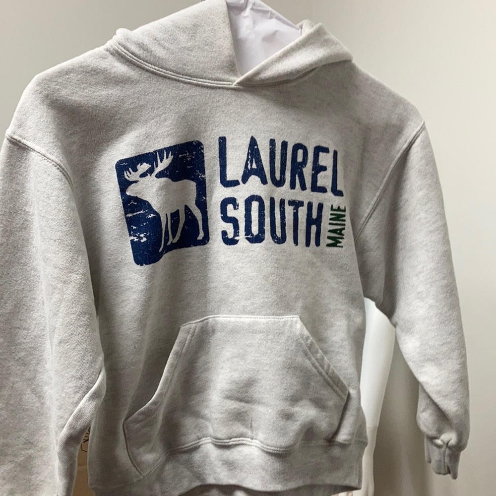 LAUREL SOUTH MAINE KIDS GRAY AND BLUE SWEATSHIRT